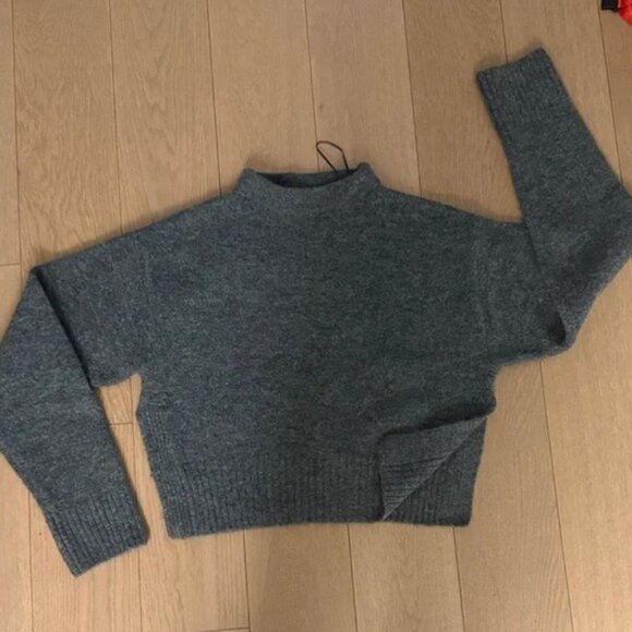 Zara Charcoal cropped mockneck Sweater - Picture 1 of 4